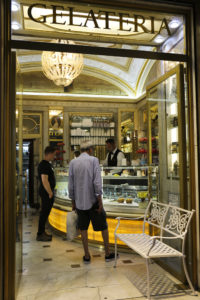 Caffe Gambrinus, Nicola Bramigk