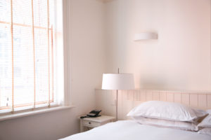 Kelly’s Hotel, Nicola Bramigk
