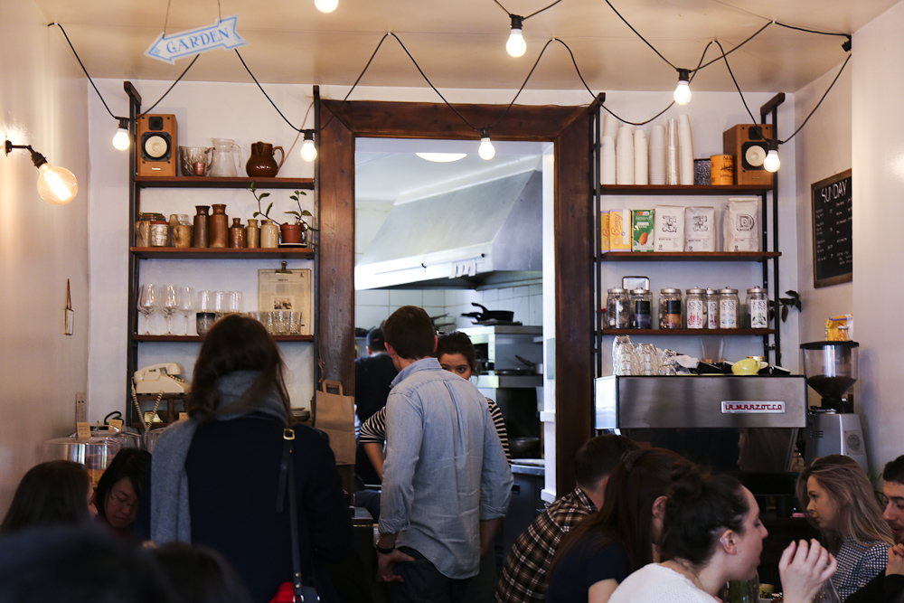Sunday Cafe, Nicola Bramigk
